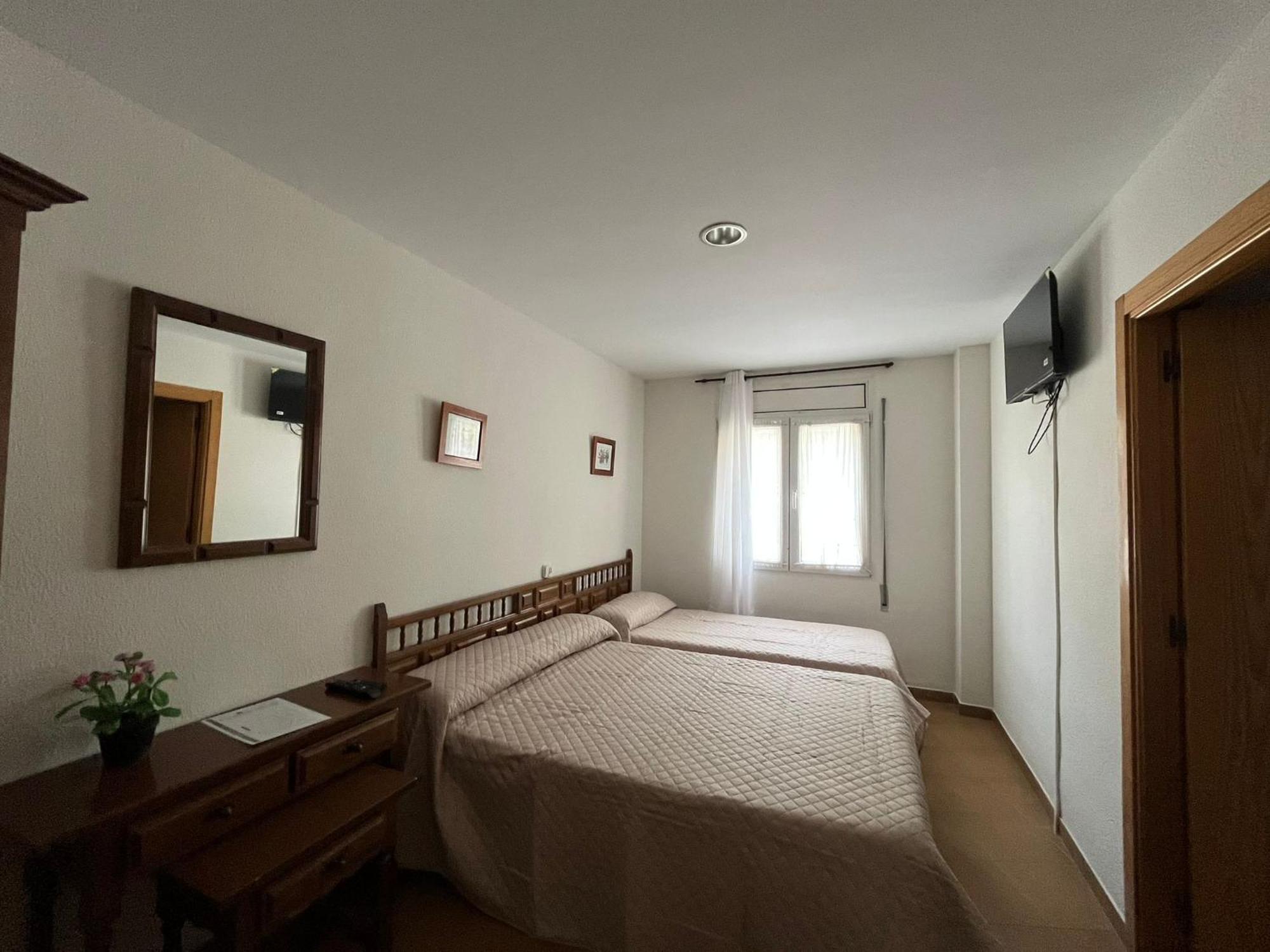 Hostal Casa Amalia Teruel Exterior photo